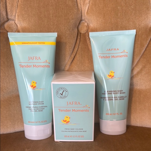 Jafra Baby Tender Moments Bath Body Set